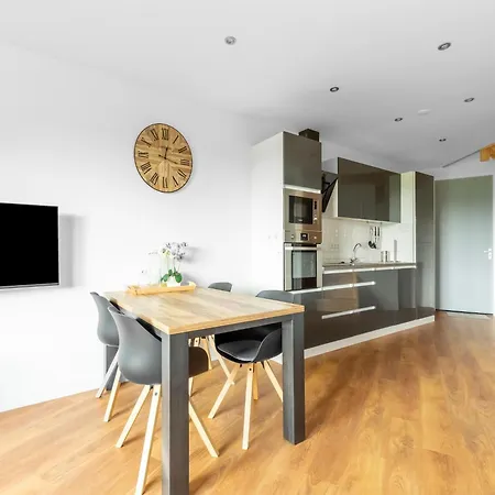 Attractive In Gorp And Roovert Estate بيت للعطل *