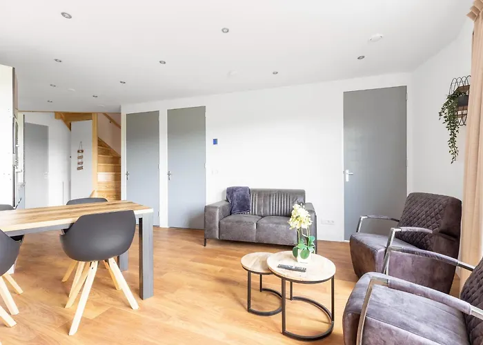 Attractive In Gorp And Roovert Estate Prázdninový dům *